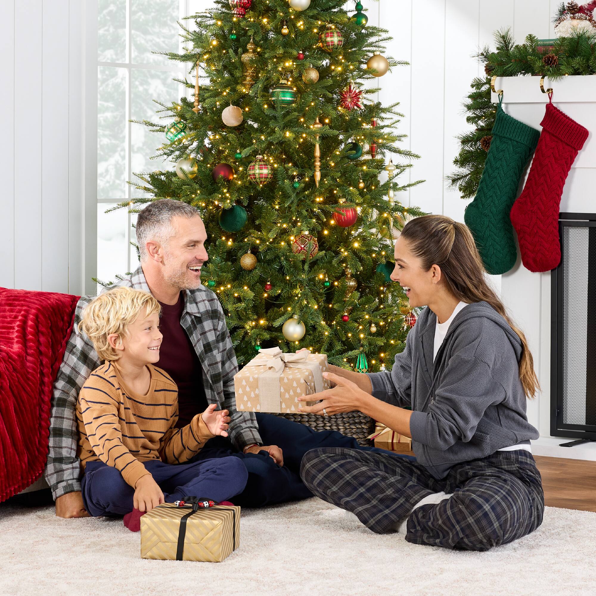 Alt View 3. Best Choice Products - Best Choice Products 12ft Pre-Lit Artificial Full Aspen Noble Fir Christmas Tree w/ 3,000 2-in-1 Twinkling Micro LEDs - Green.
