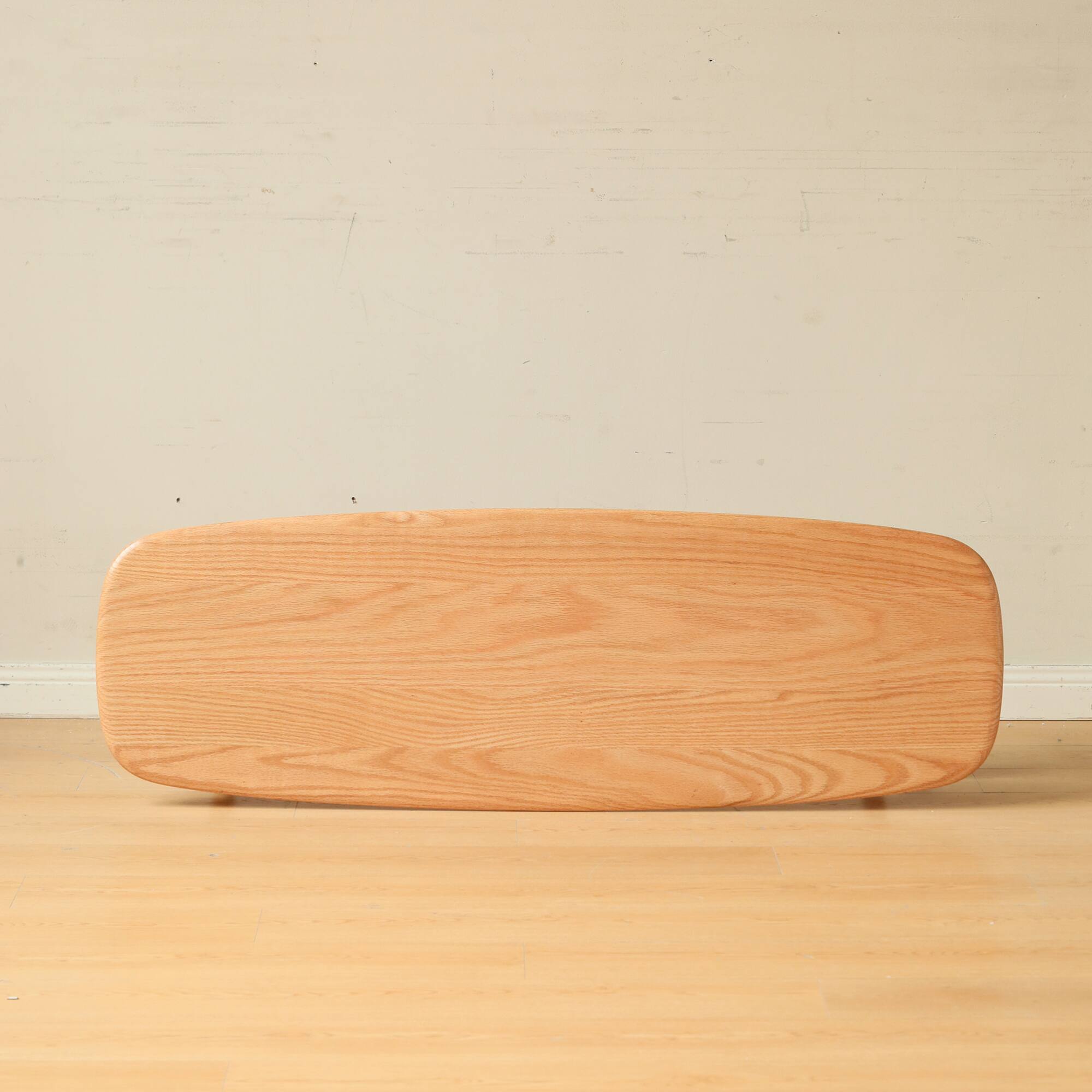 Left. GOODSILO - Solid Wood Low Coffee Table with Storage Shelf - Compact Design for Living Room or Study Desk - Oak.