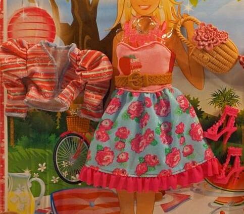 Alt View 3. Barbie - Barbie - Fashionistas Doll Outfit / Clothing Collection - Barbie and Ken at a Picnic - Multi.