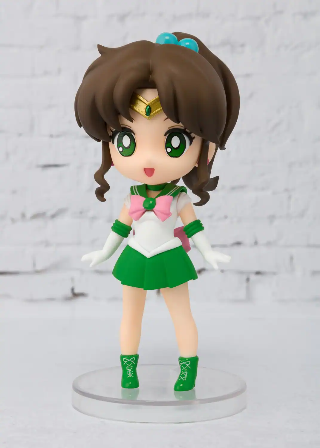 Alt View 1. Bandai - Tamashii Nations - Pretty Guardian Sailor Moon - Figuarts Mini - Sailor Jupiter   - COLLECTIBLES - Multicolor.
