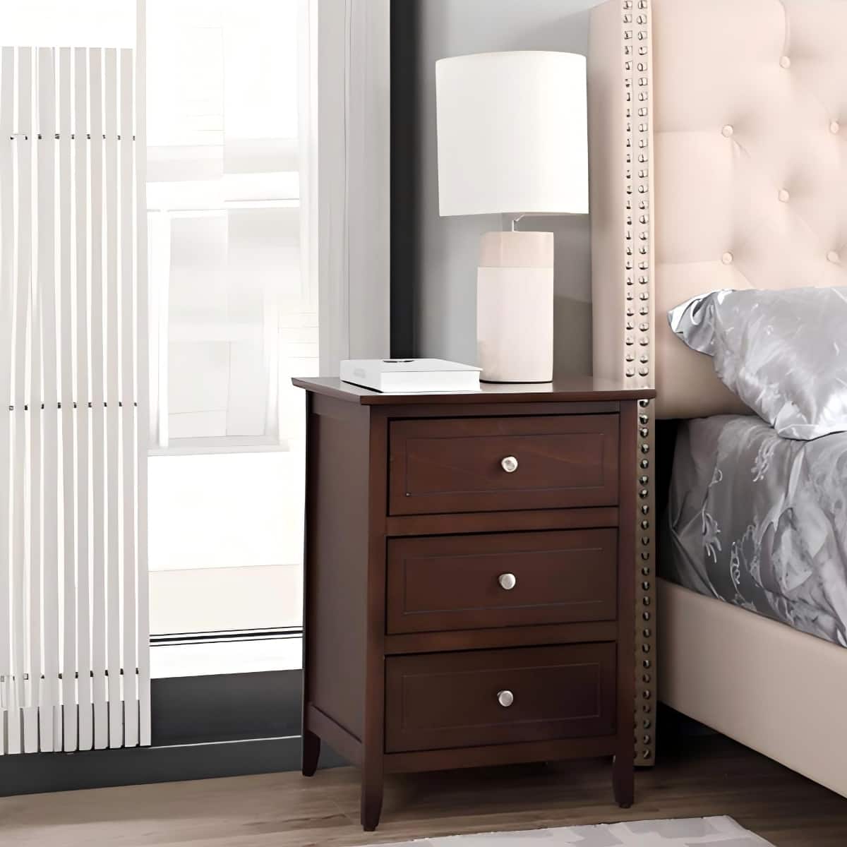 Loheer - 3 Drawer Nightstand, Transitional Bedside Storage Table - Cappuccino