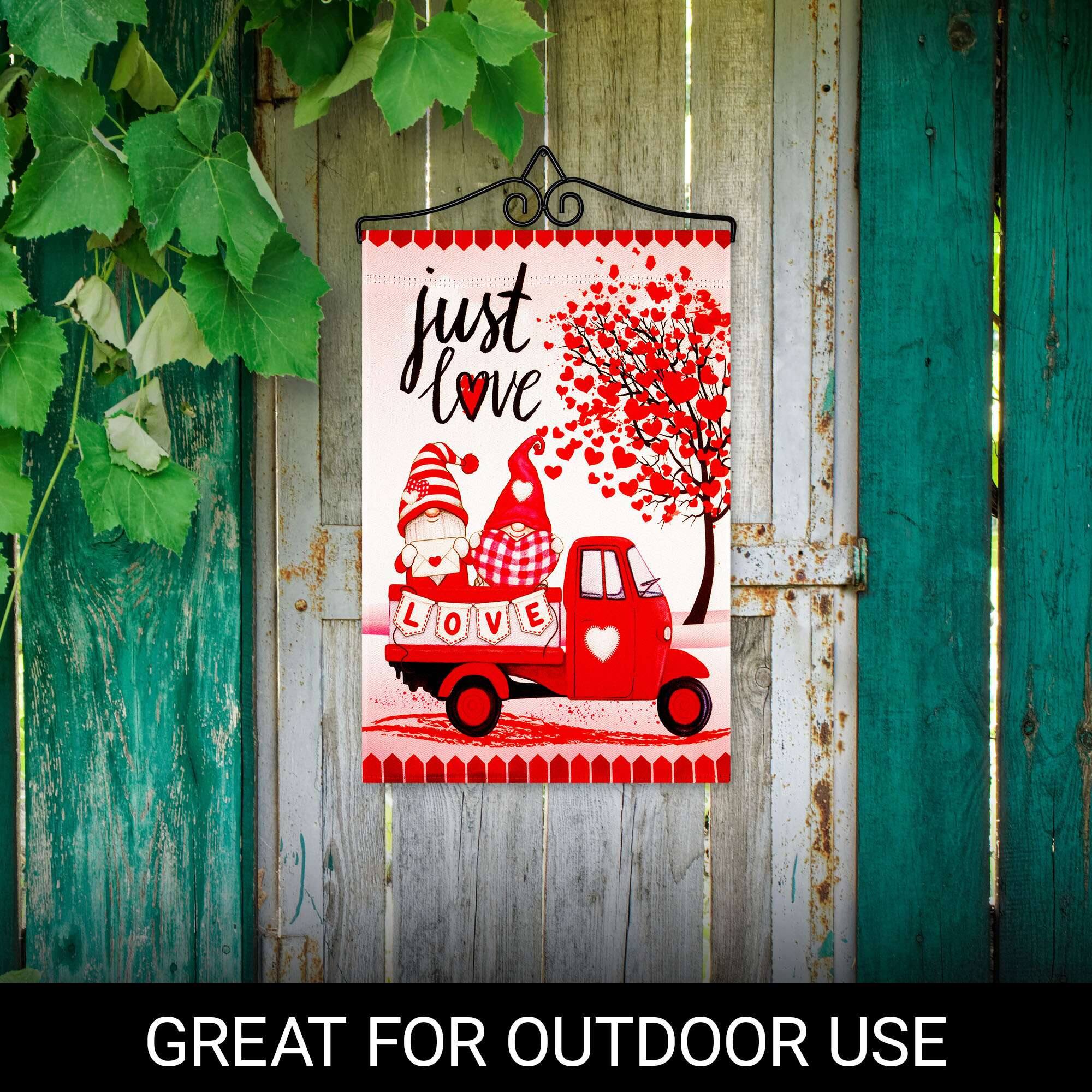 just love  
LOVE  
GREAT FOR OUTDOOR USE