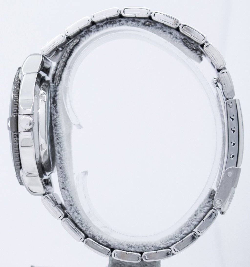 Left. Seiko - Seiko 5 Sports Automatic SNZB23J1 Mens Watch 23 Jewels Japan Made Stainless Steel Black Dial Date/Day Display 100M - Grey/Black.