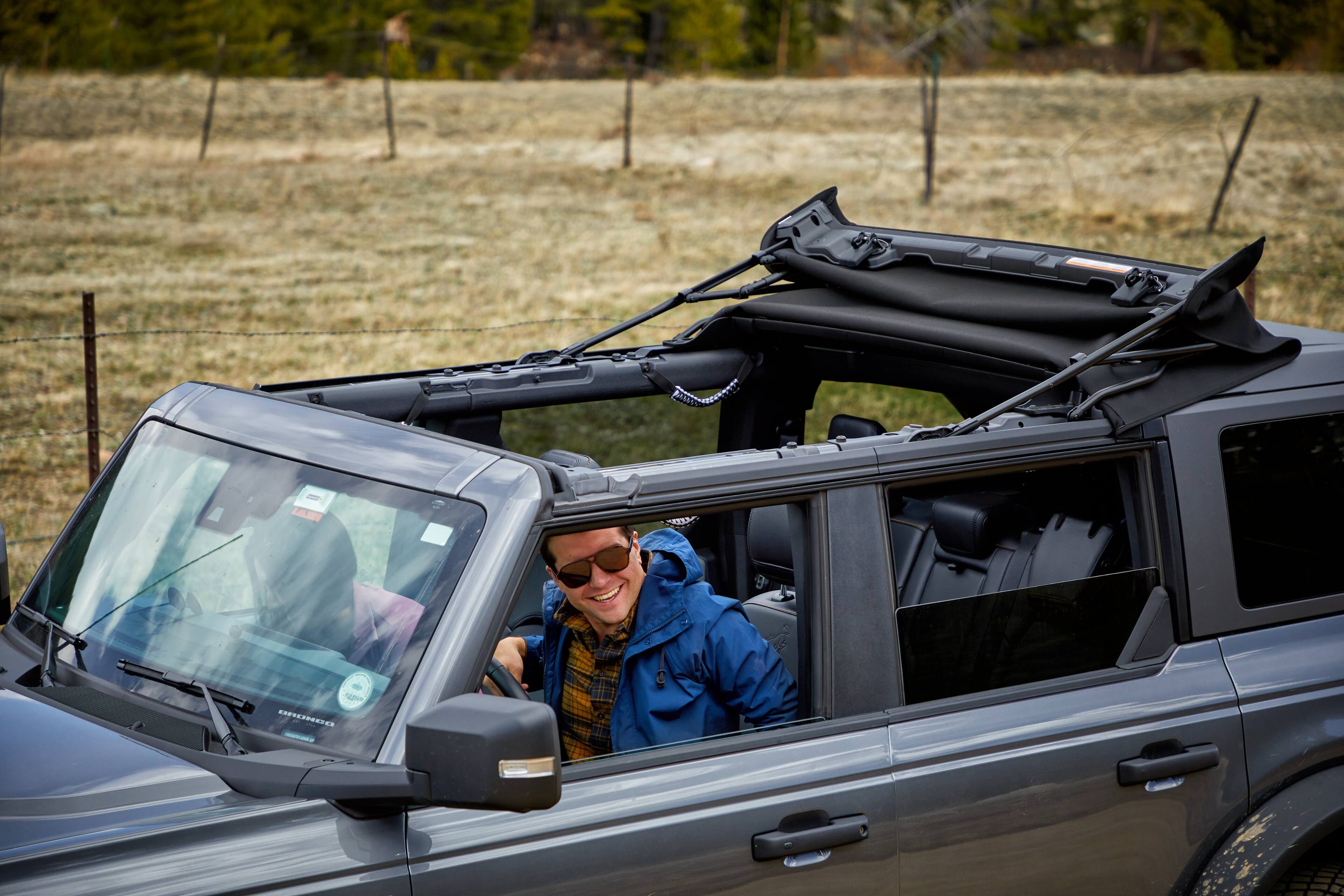 Alt View 3. Bestop - Skyrider for Hardtop - '21-26 Bronco 4-Door (Blk Diamond) - Black.