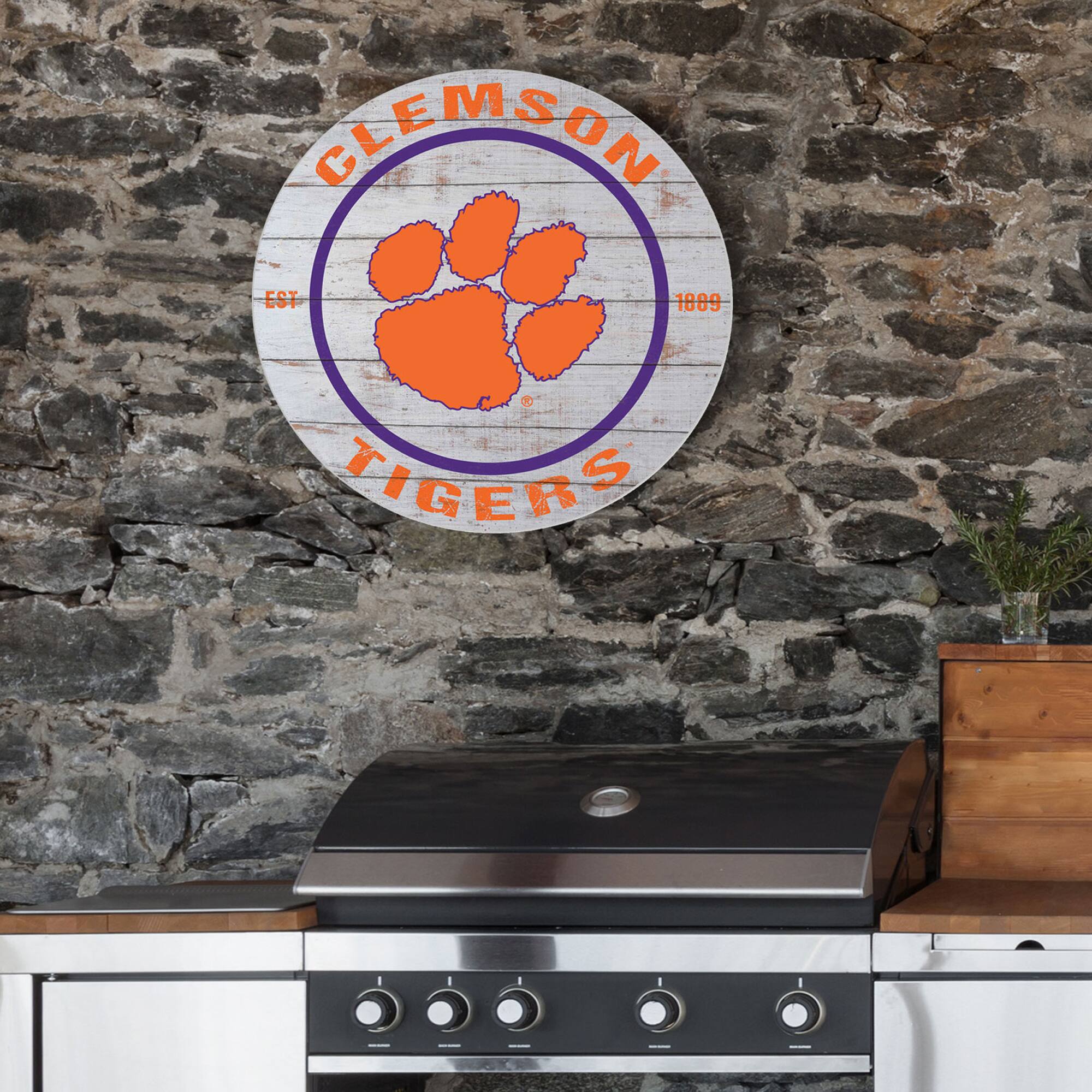 CLEMSON  
EST 1889  
TIGERS