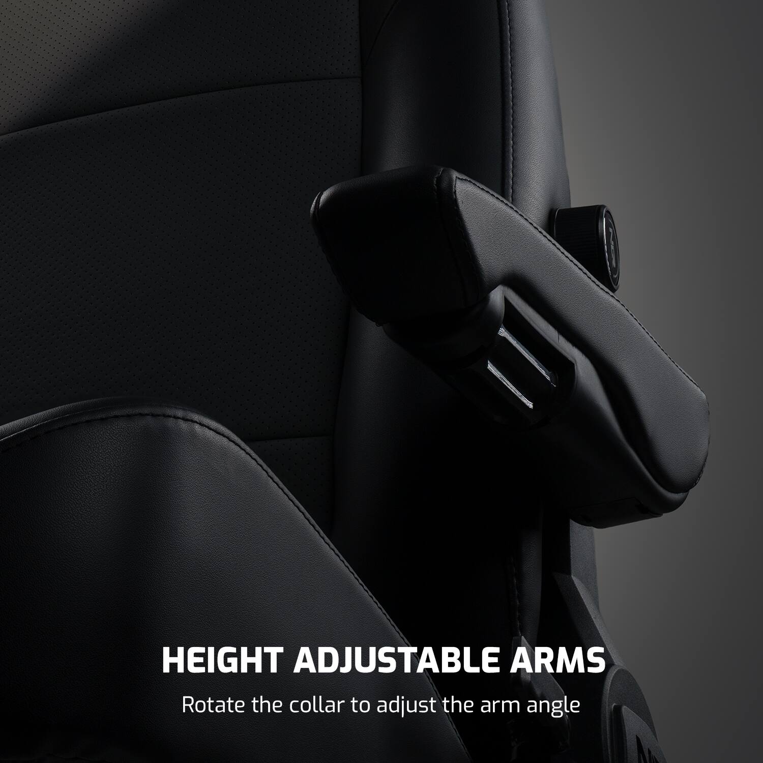 HEIGHT ADJUSTABLE ARMS  
Rotate the collar to adjust the arm angle