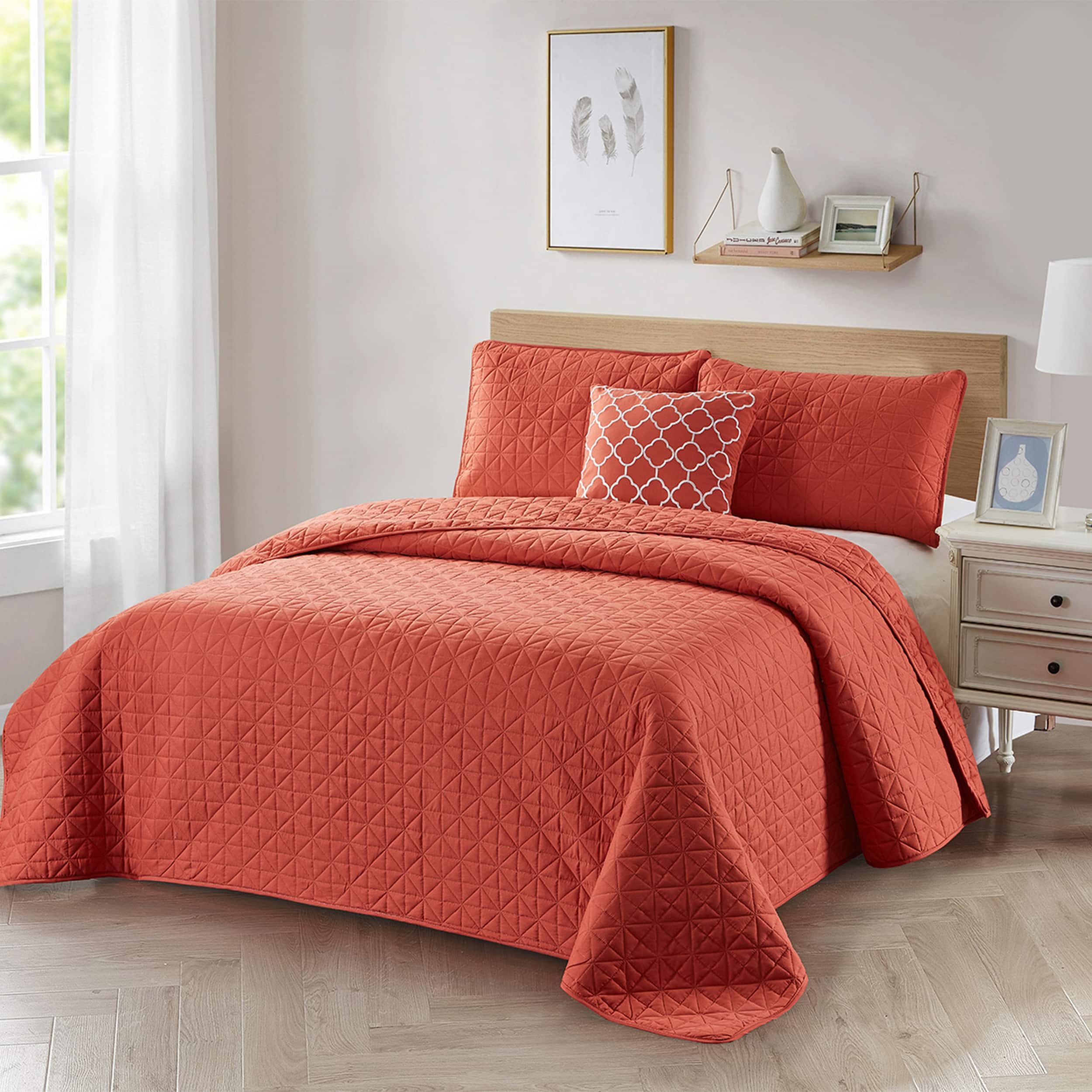 Bibb Home - 4 Piece Solid Quilt Set with Cushion - Coral price history on PriceWatchPro