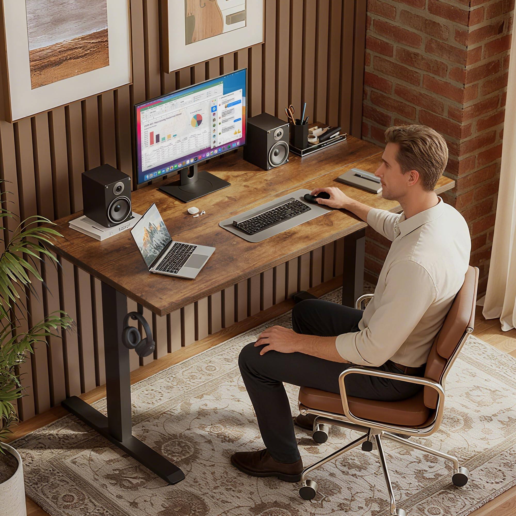 The text on the image is:

"e OM .. P2L 4- Sto"