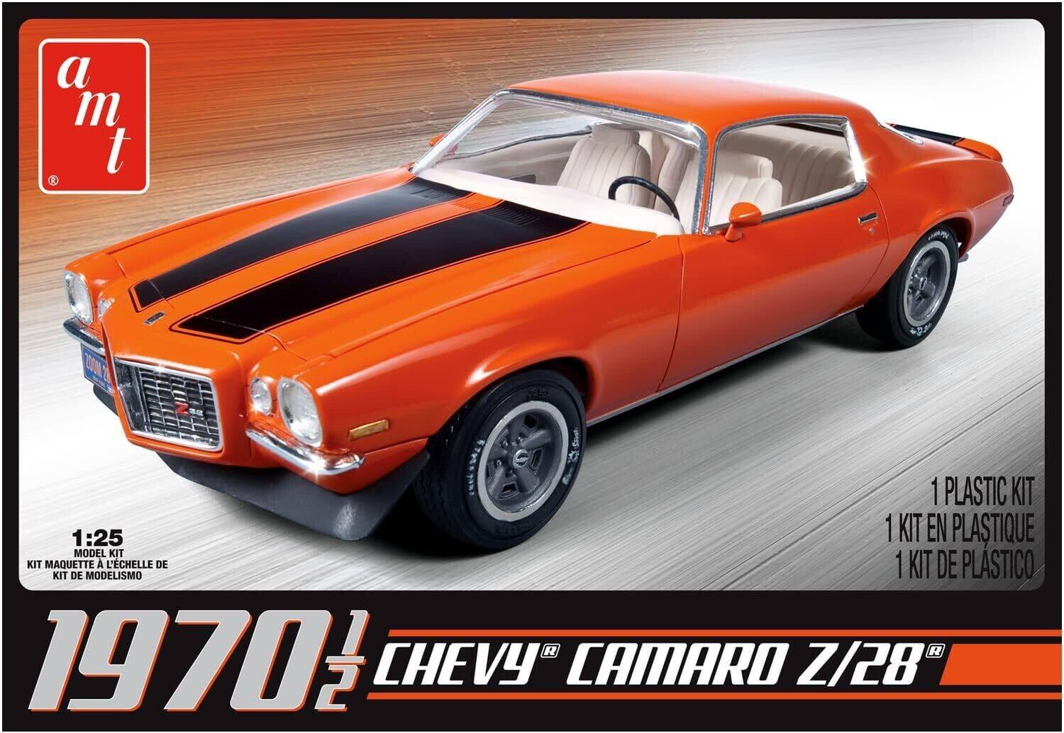 a m t

1:25  
MODEL KIT  
KIT MAQUETTE À L'ÉCHELLE DE  
KIT DE MODELISMO

1970½  
CHEVY® CAMARO Z/28®

1 PLASTIC KIT  
1 KIT EN PLASTIQUE  
1 KIT DE PLASTICO