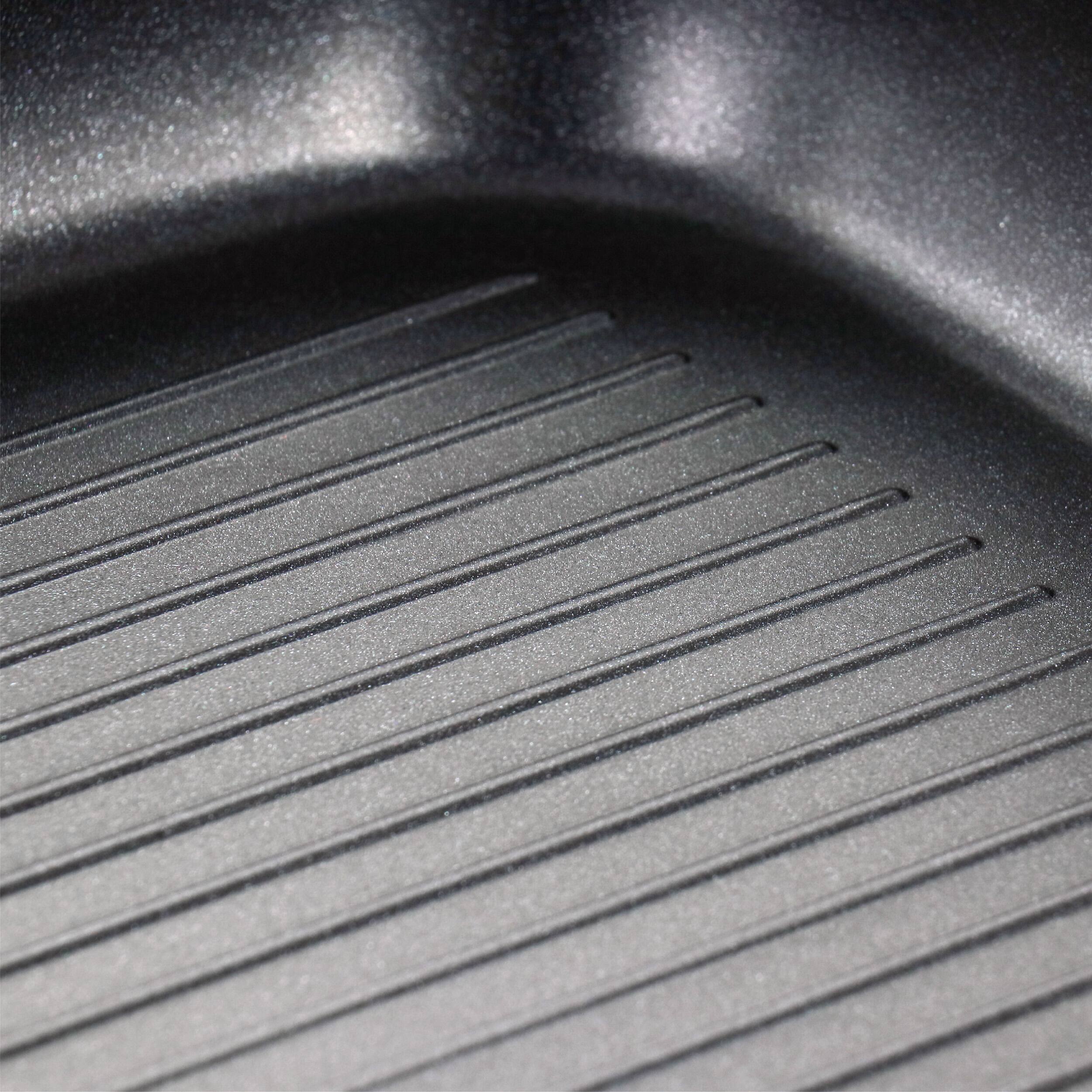 Alt View 3. Oster - Oster Kingsway 11 Inch Aluminum Nonstick Square Grill Pan in Black - Black.
