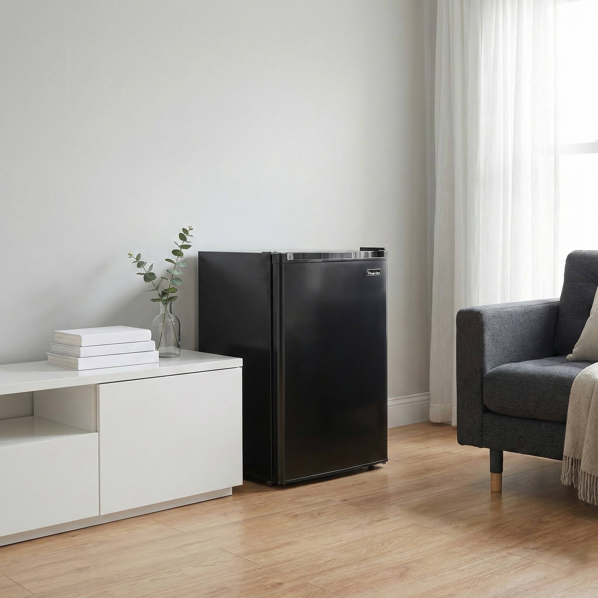 Alt View 9. Magic Chef - 2.6 cu. ft. Mini Fridge in Black, ENERGY STAR - Black.