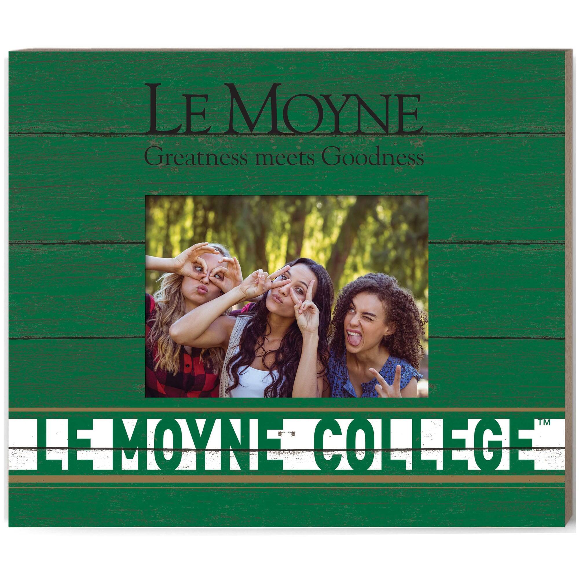 LE MOYNE  
Greatness meets Goodness  
LE MOYNE COLLEGE