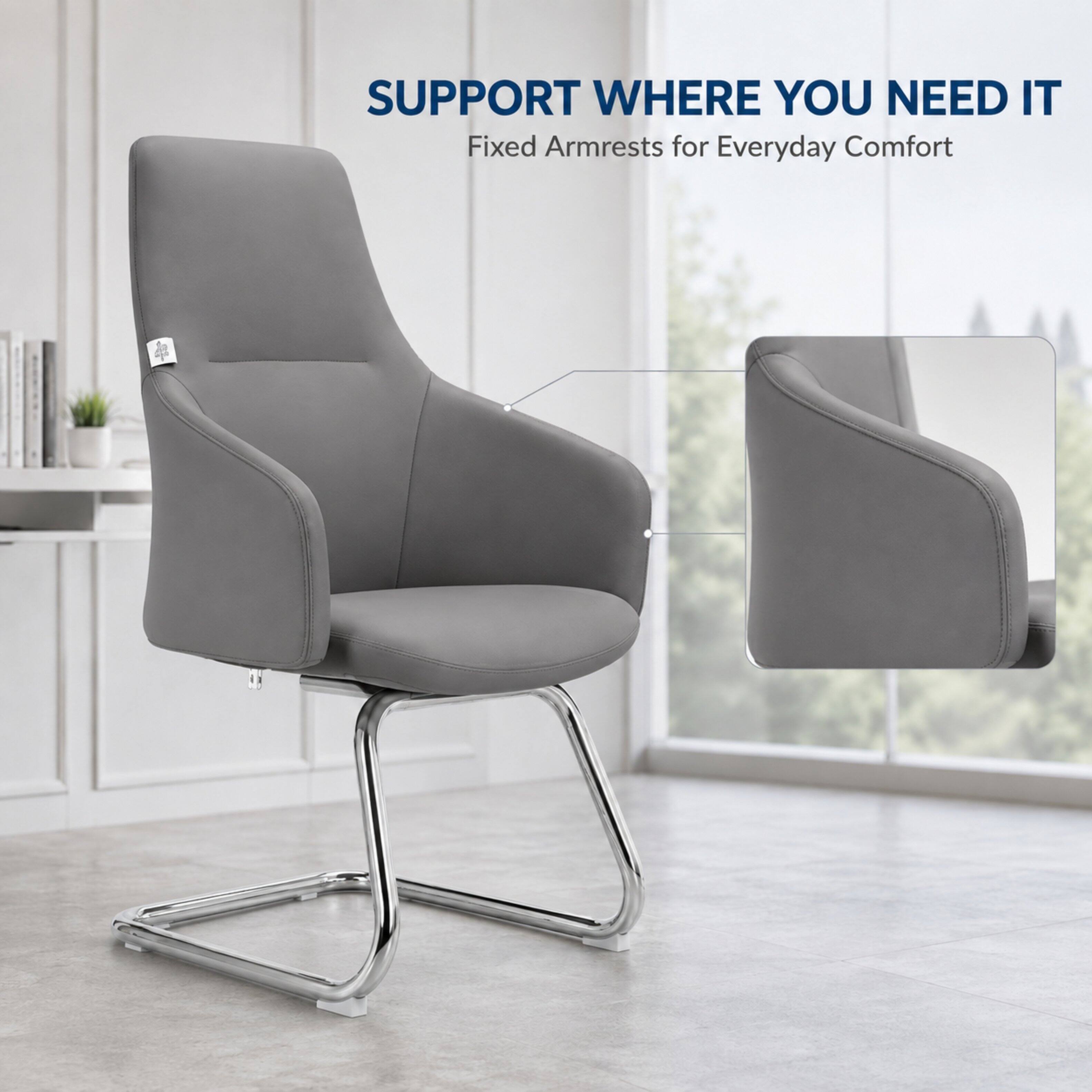 SUPPORT WHERE YOU NEED IT  
Fixed Armrests for Everyday Comfort