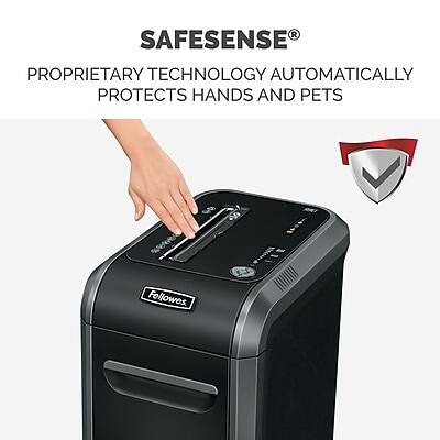 SAFESENSE®  
PROPRIETARY TECHNOLOGY AUTOMATICALLY PROTECTS HANDS AND PETS
