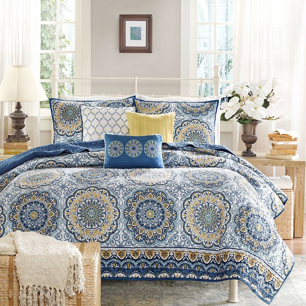 Front. Hivvago - Queen size 6-Piece Coverlet Quilt Set in Blue Floral Pattern - Blue.