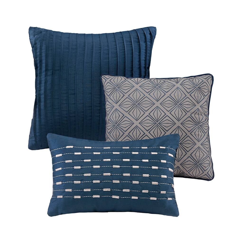 Alt View 3. Gracie Mills - Gracie Mills Pasquale Ombre Jacquard Duvet Cover Set - Navy.