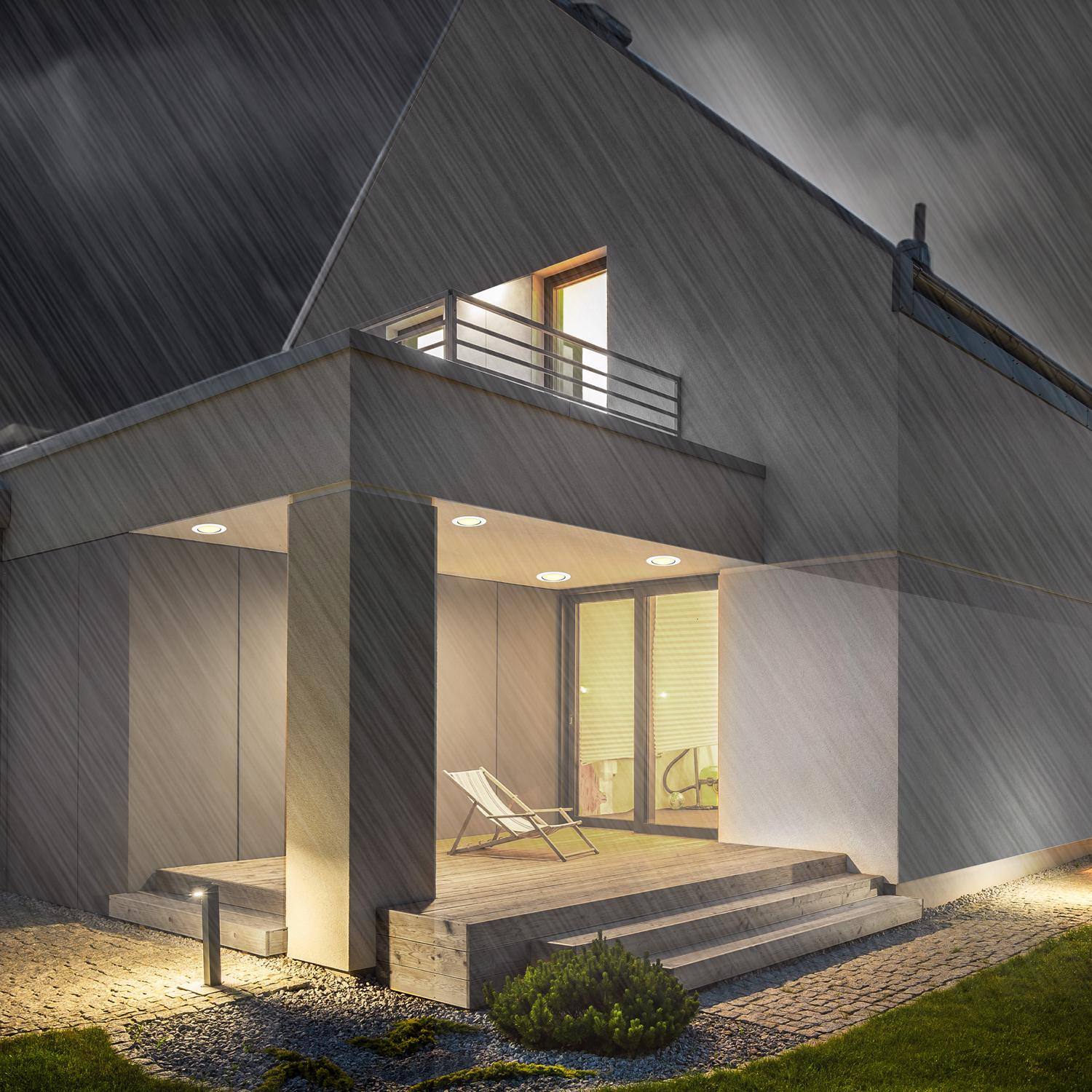 Left. FEIT ELECTRIC - Feit PAR38 E26 (Medium) LED Bulb Adjustable White 250 Watt Equivalence 1 pk.