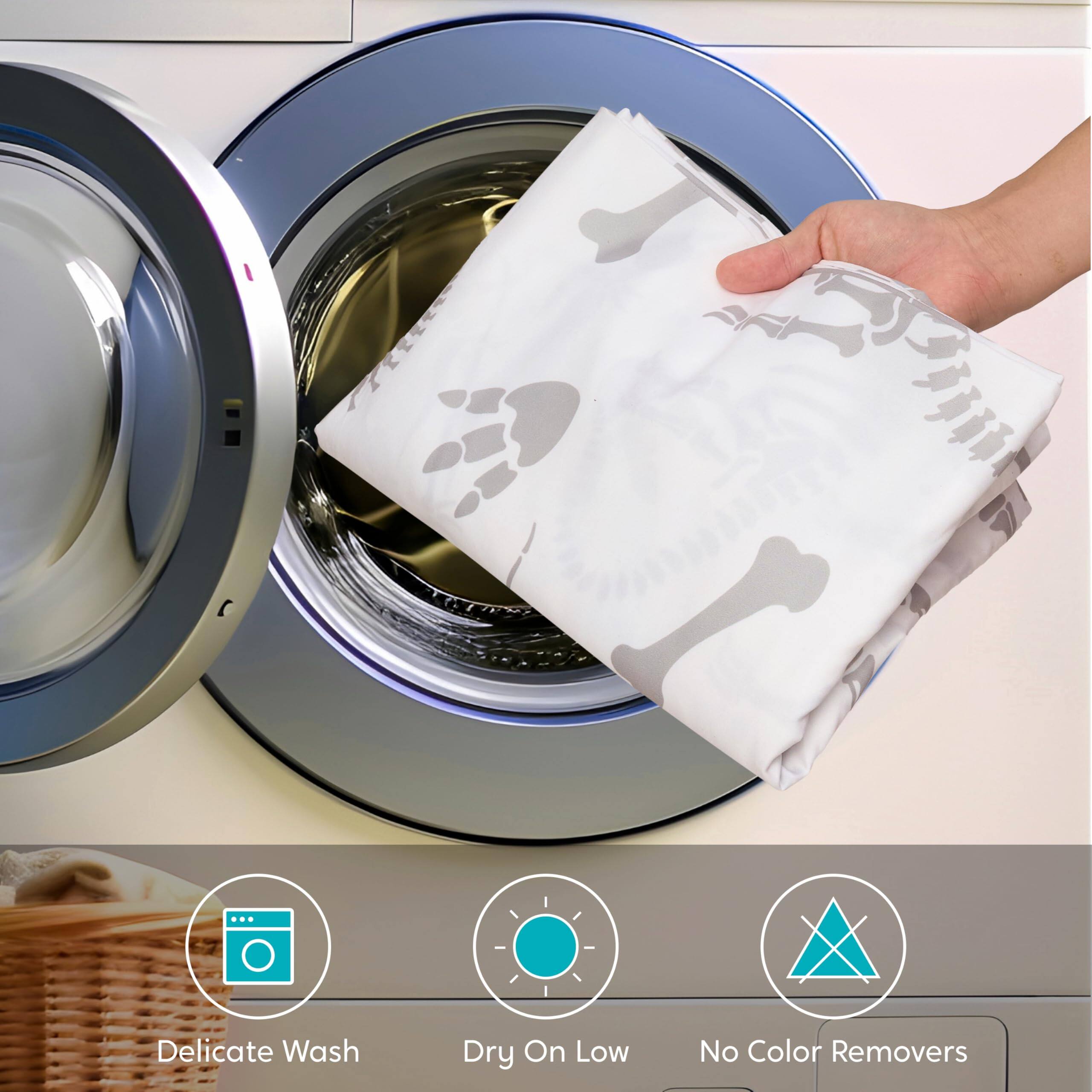 Delicate Wash  
Dry On Low  
No Color Removers