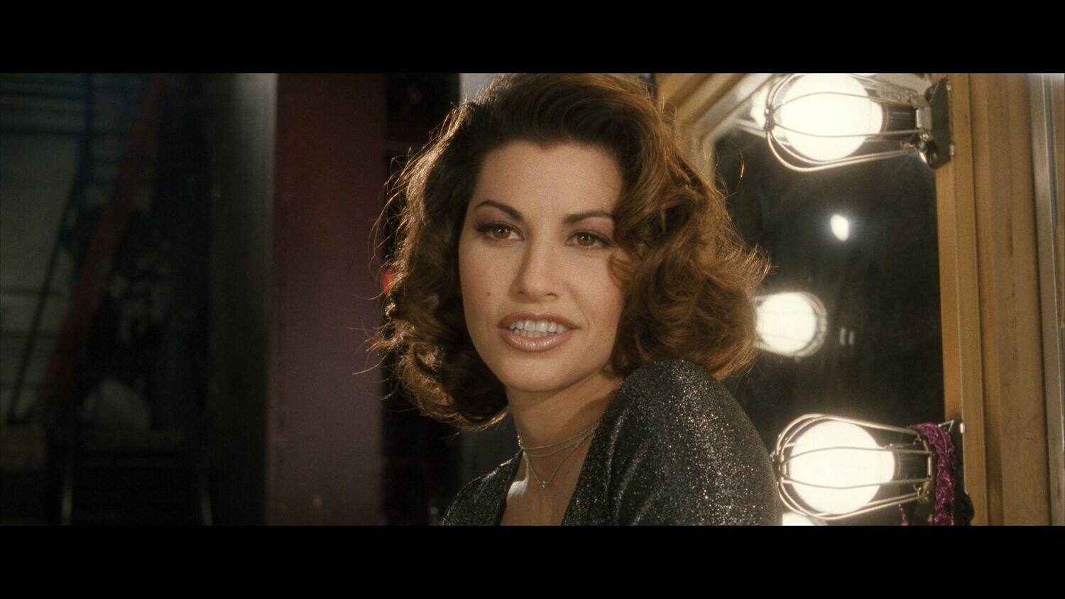 Alt View 1. Showgirls   - 4K Blu-Ray.