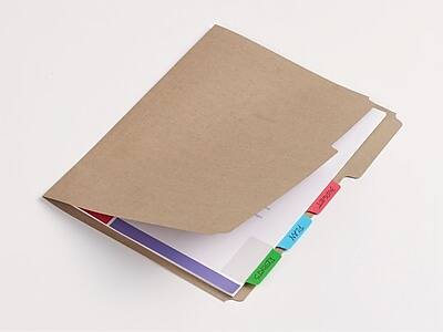 The text on the image appears to be part of a document or folder. Here is the corrected and grouped text:

- PLAN VERED
- 12/2024
- 11/2024
- 10/2024
- 9/2024
- 8/2024