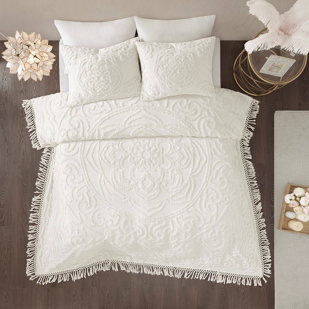 Alt View 4. Gracie Mills - Gracie Mills Ray Boho Tufted Cotton Chenille Medallion Fringe Coverlet Set - Off-White.