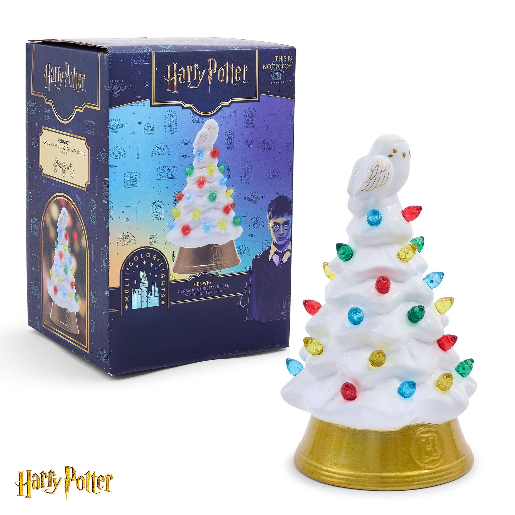 Harry Potter

THIS IS NOT A TOY

HEDWIG'S CERAMIC CHRISTMAS TREE WITH LIGHTS

MULTI LIGHTS + CERAMIC

HEDWIG'S CERAMIC CHRISTMAS TREE WITH LIGHTS

Harry Potter