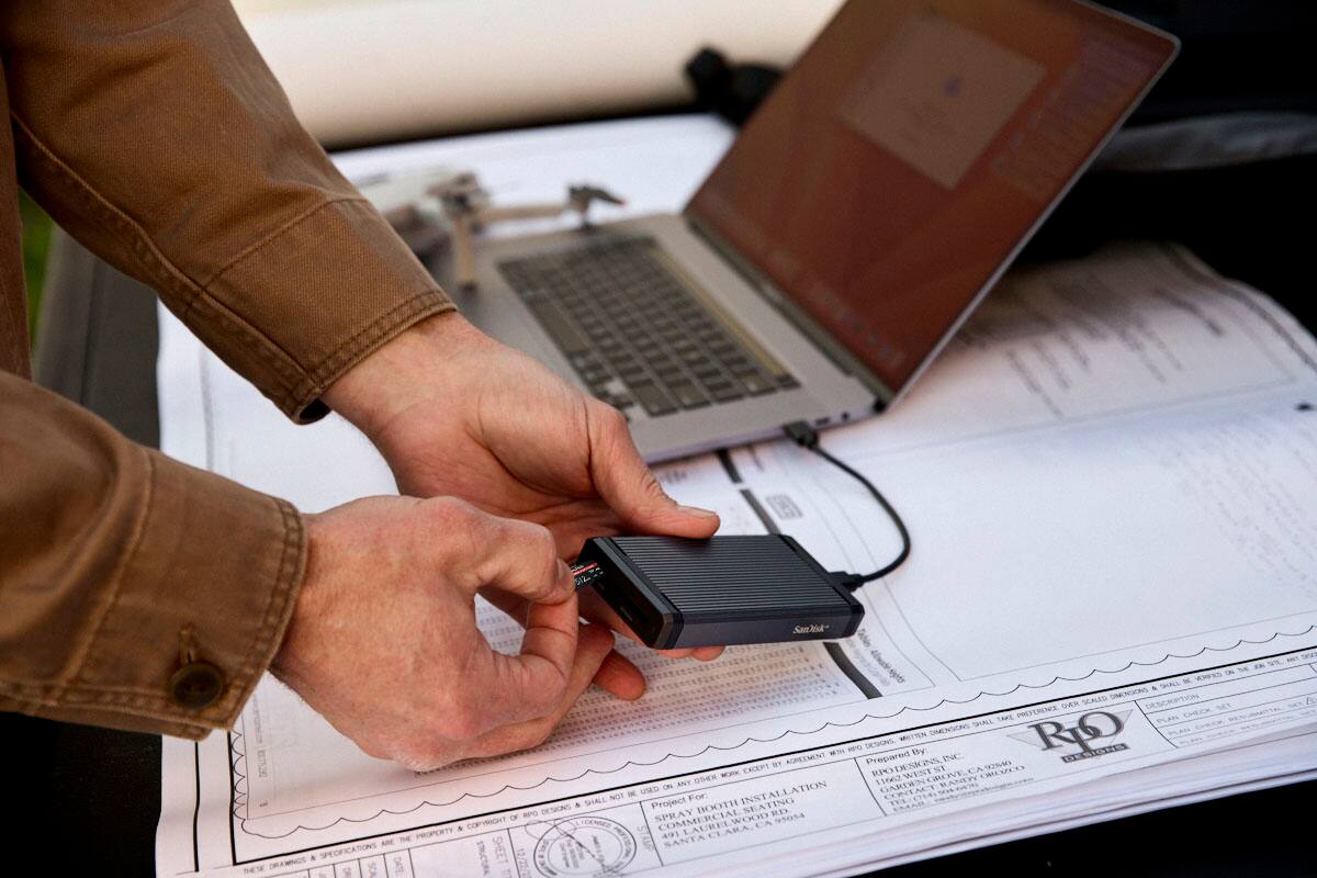 Sanhsk SPECIFICATIONS T 1 DE K AED & SL SEALID DIAMENSIONS MER DESCRIPTION LE PRYDONE LASS CHECH SHALL MITSN DIMENSIONS RO IPO DESIGNS W BY INC LT BY AGREEMENT Prepared M GTHER - CACET RPODESIGNS CRCVE ST CA CRCUCO KNY CANI RANDY GSED ON GART ACTS GALL NOT DE Project For BOOTH INSTALLATION SEATING TING TVE DESION RD EMAR OF APO SPRAY WOOD 905014 a COFYRIGHT LICENtES COMMERCIAL LAUREI ARA. CA A PROPERTY 491 SANTA