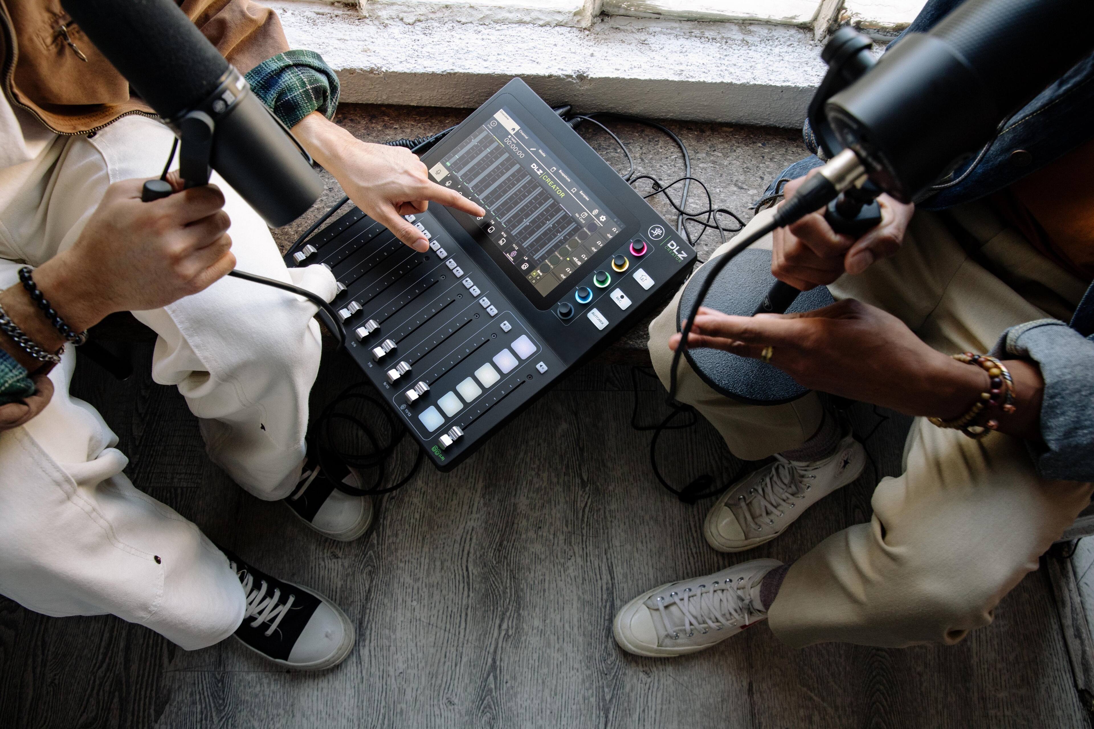 Alt View 17. Mackie - DLZ Creator Digital Mixer - Black.