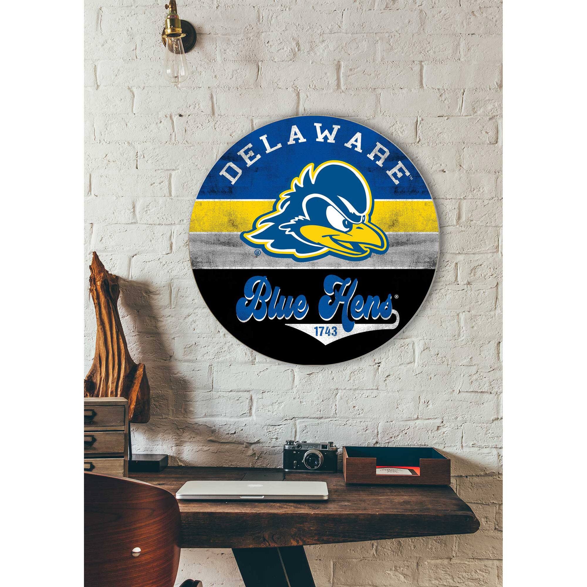 DELAWARE  
Blue Hens  
1743