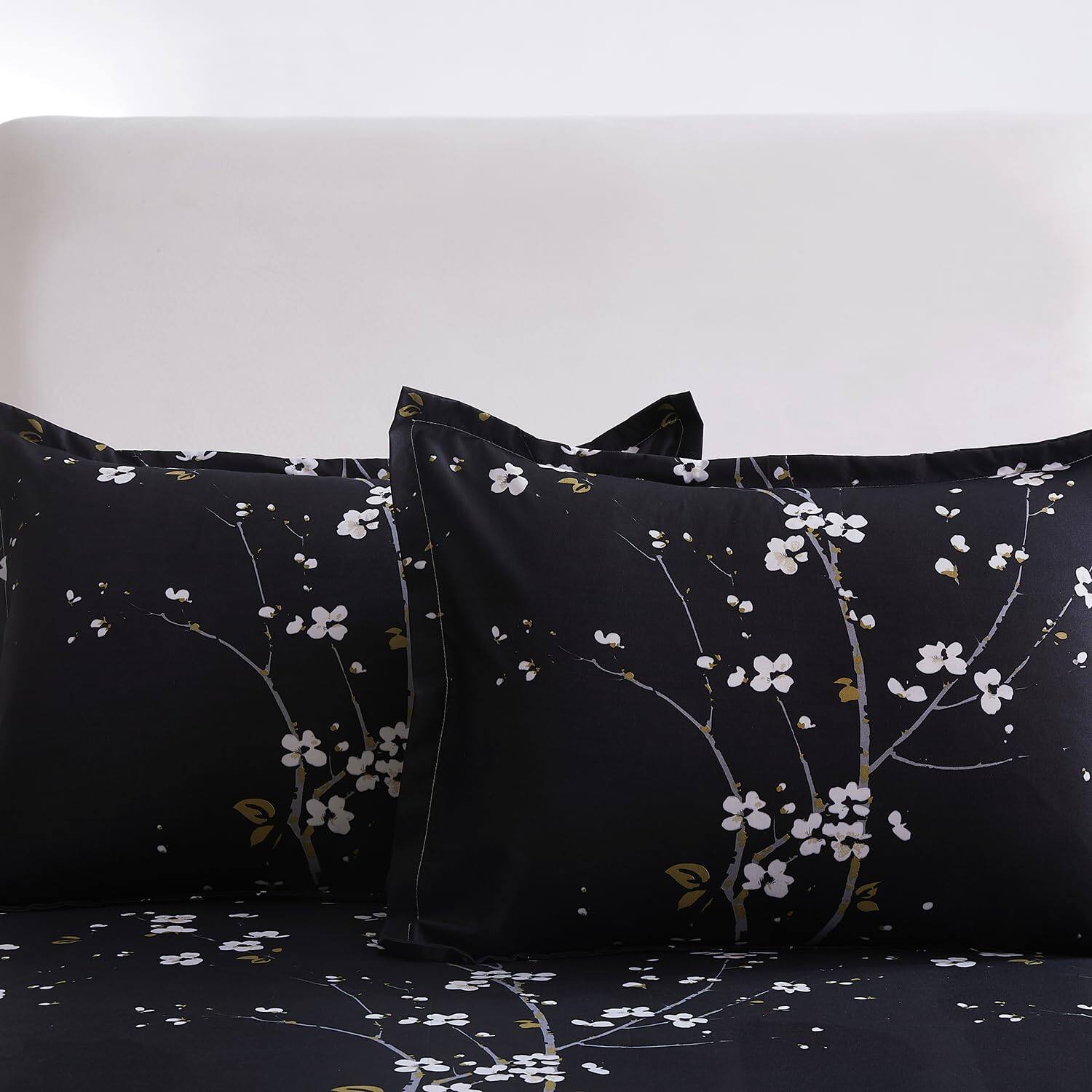 Alt View 1. Earthley Blooms - Soft Duvet Cover Set With Zipper Closure And Corner Ties Blossombranch Floral Printed Pattern Design 3 - Black-Queen.