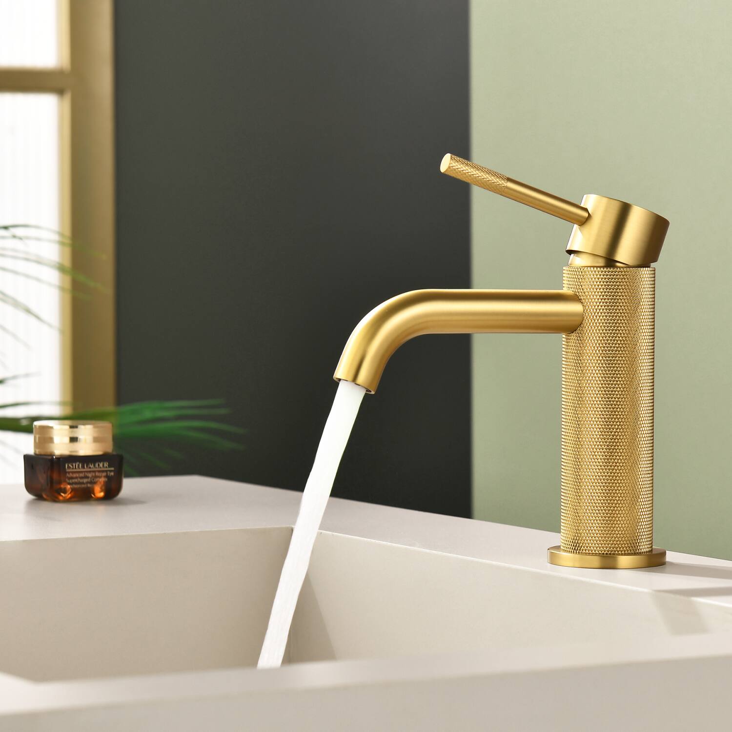 S. STRANGER X plotas Mhace - Cde