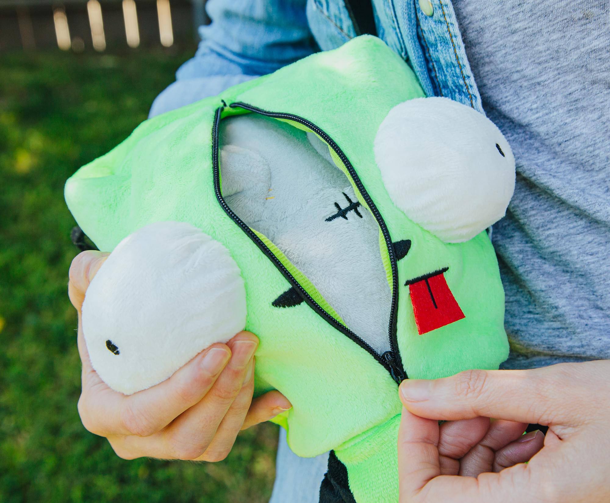 Alt View 5. Golden Bell Studios - Invader Zim GIR With Removable Costume 10-Inch Collector Plush - Green.