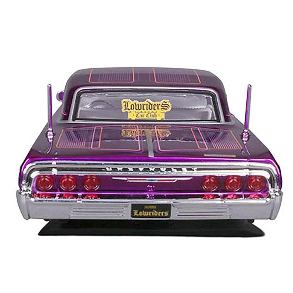 Lowriders Car Club  
Lowriders