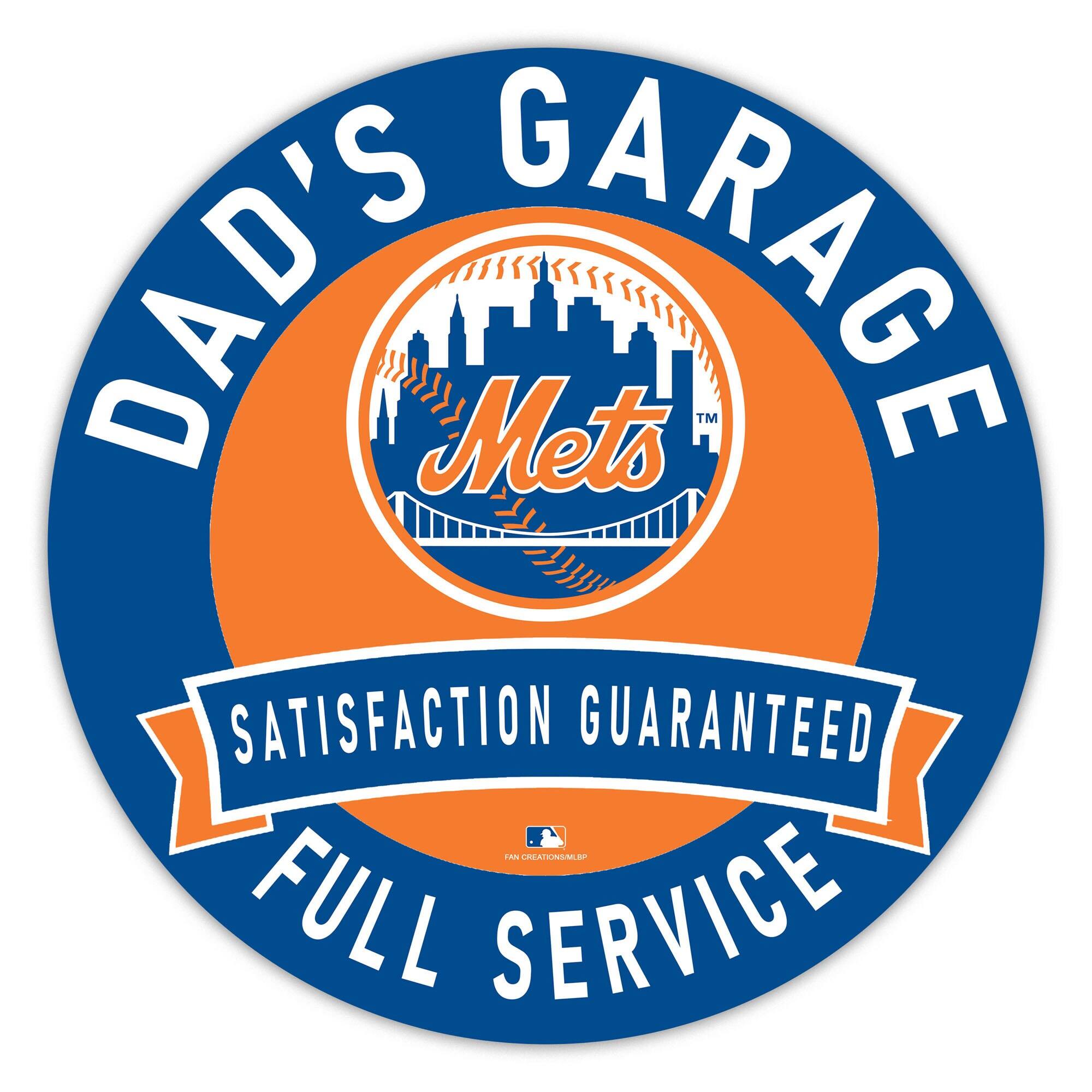 DAD'S GARAGE  
Mets  
SATISFACTION GUARANTEED  
FULL SERVICE