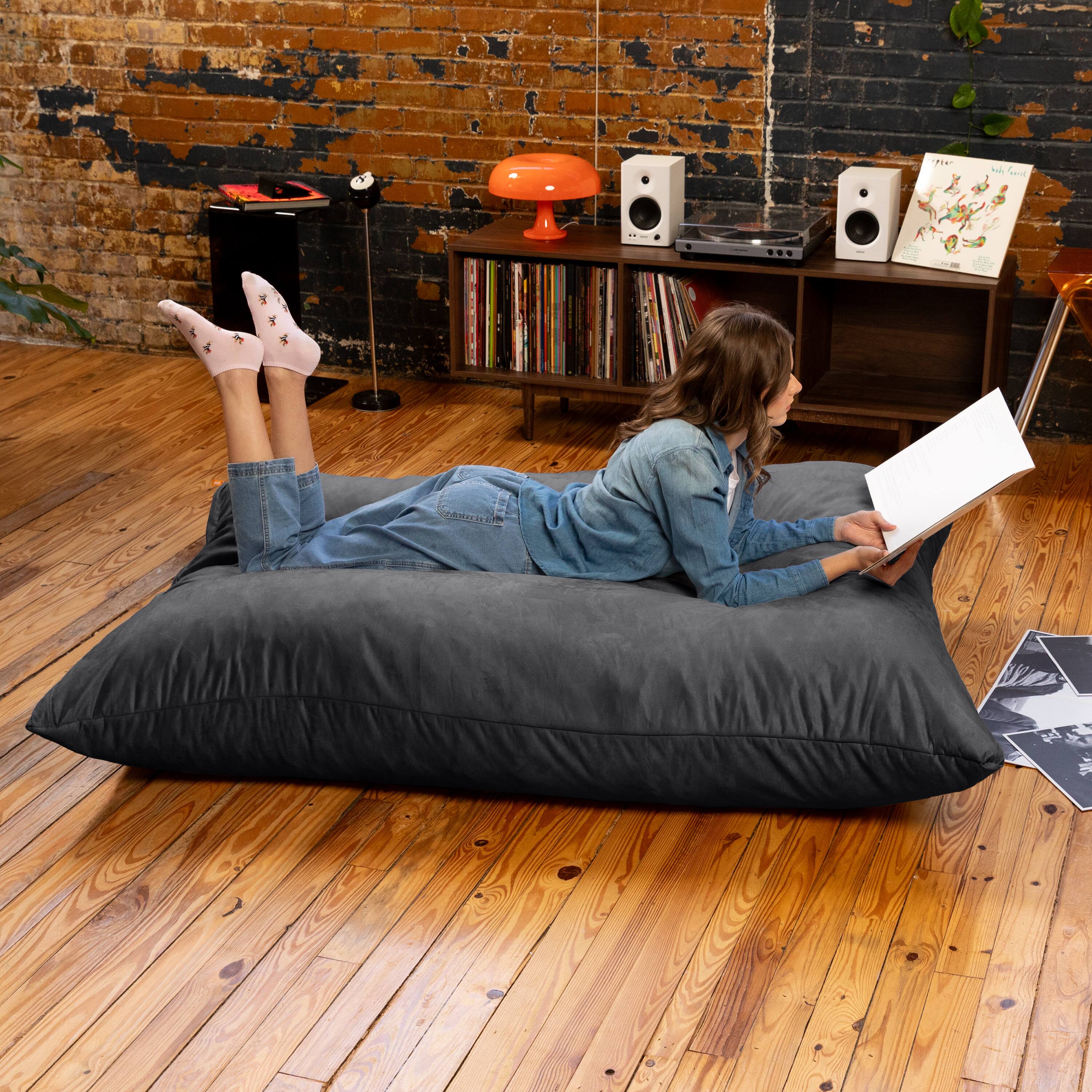 The text in the image is not clearly visible or legible. Therefore, I cannot group or correct any text from the image.