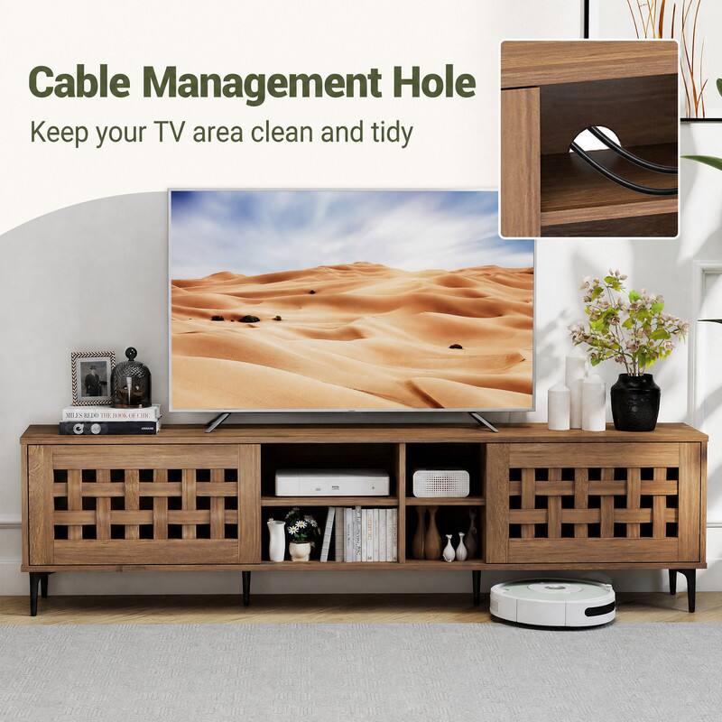 Cable Management Hole  
Keep your TV area clean and tidy