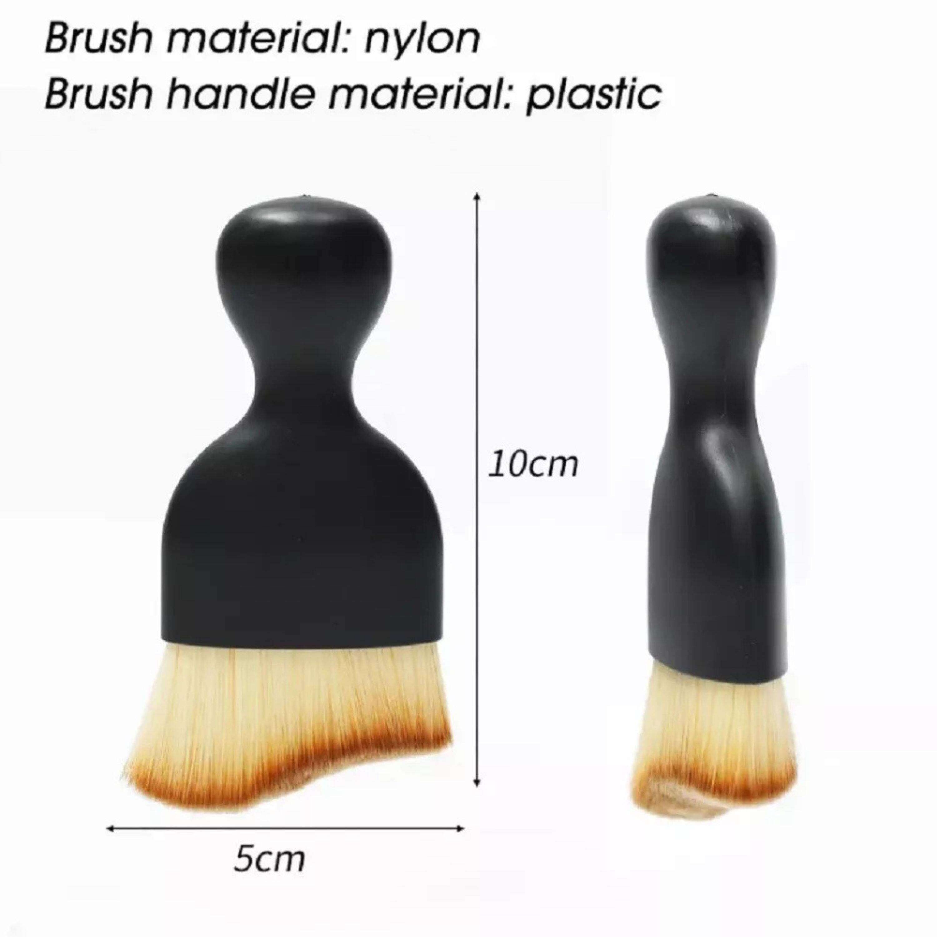 Brush material: nylon  
Brush handle material: plastic  
10cm  
5cm