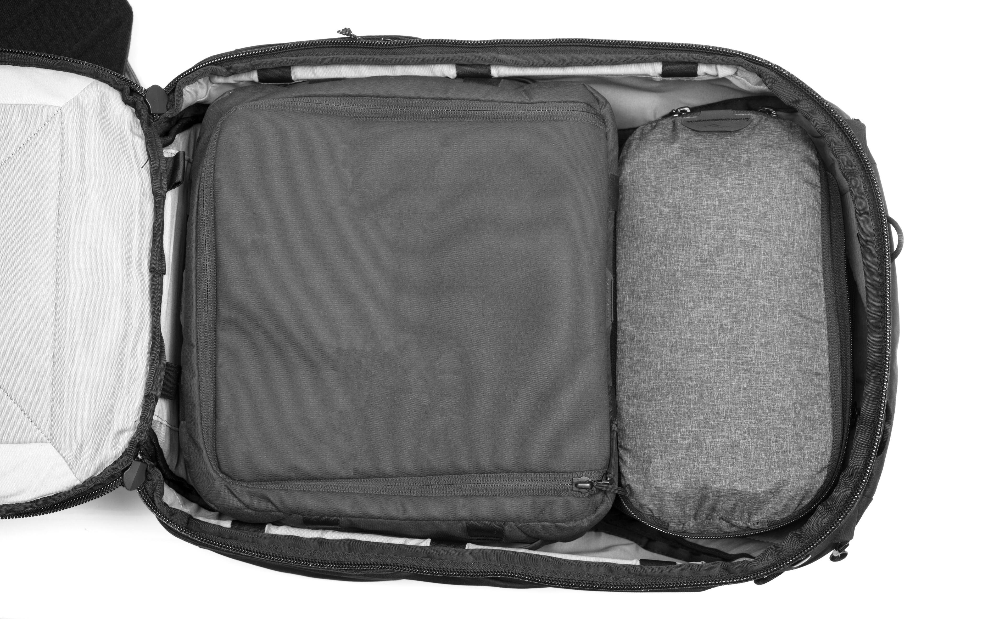 Alt View 16. Peak Design - Packing Cube Medium - Charcoal.