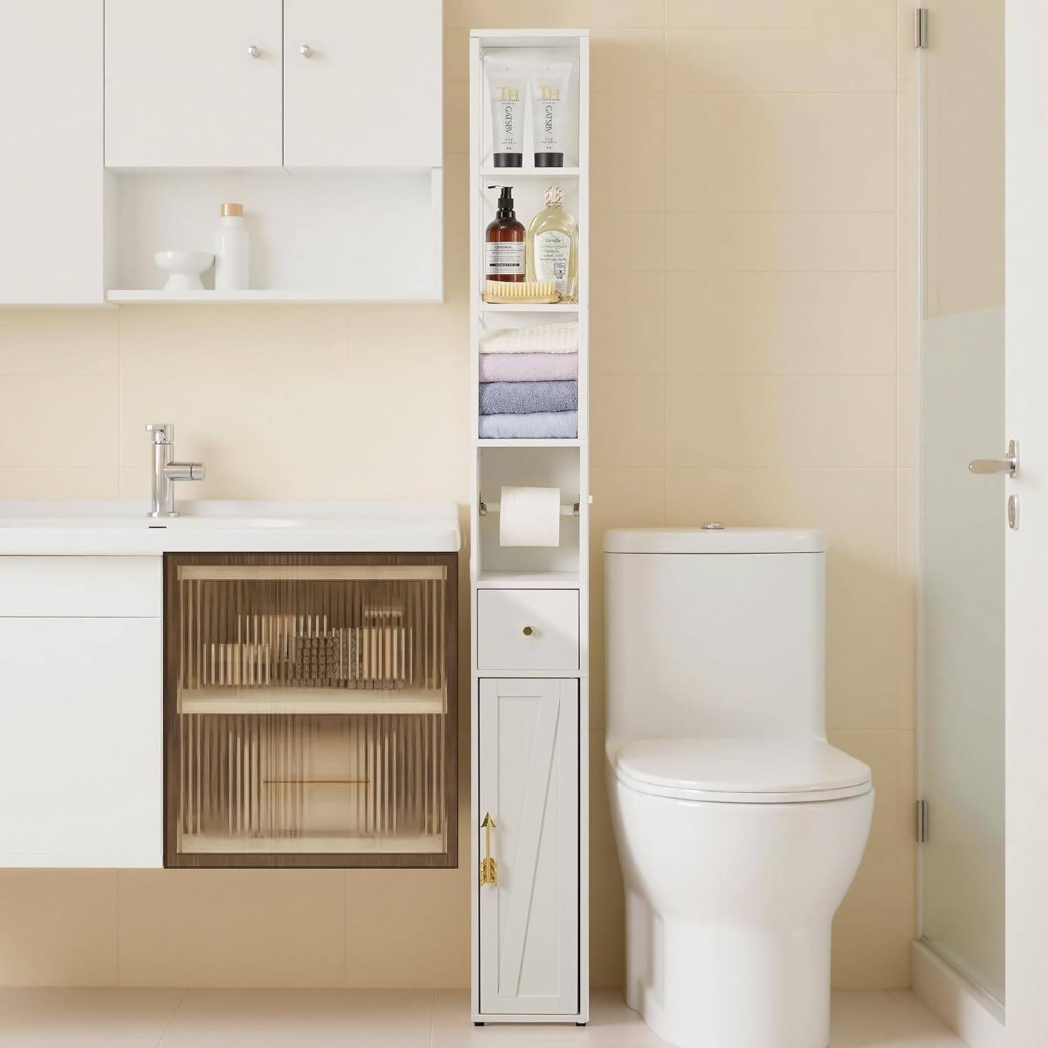 The text on the image reads:

"FIT GATS"