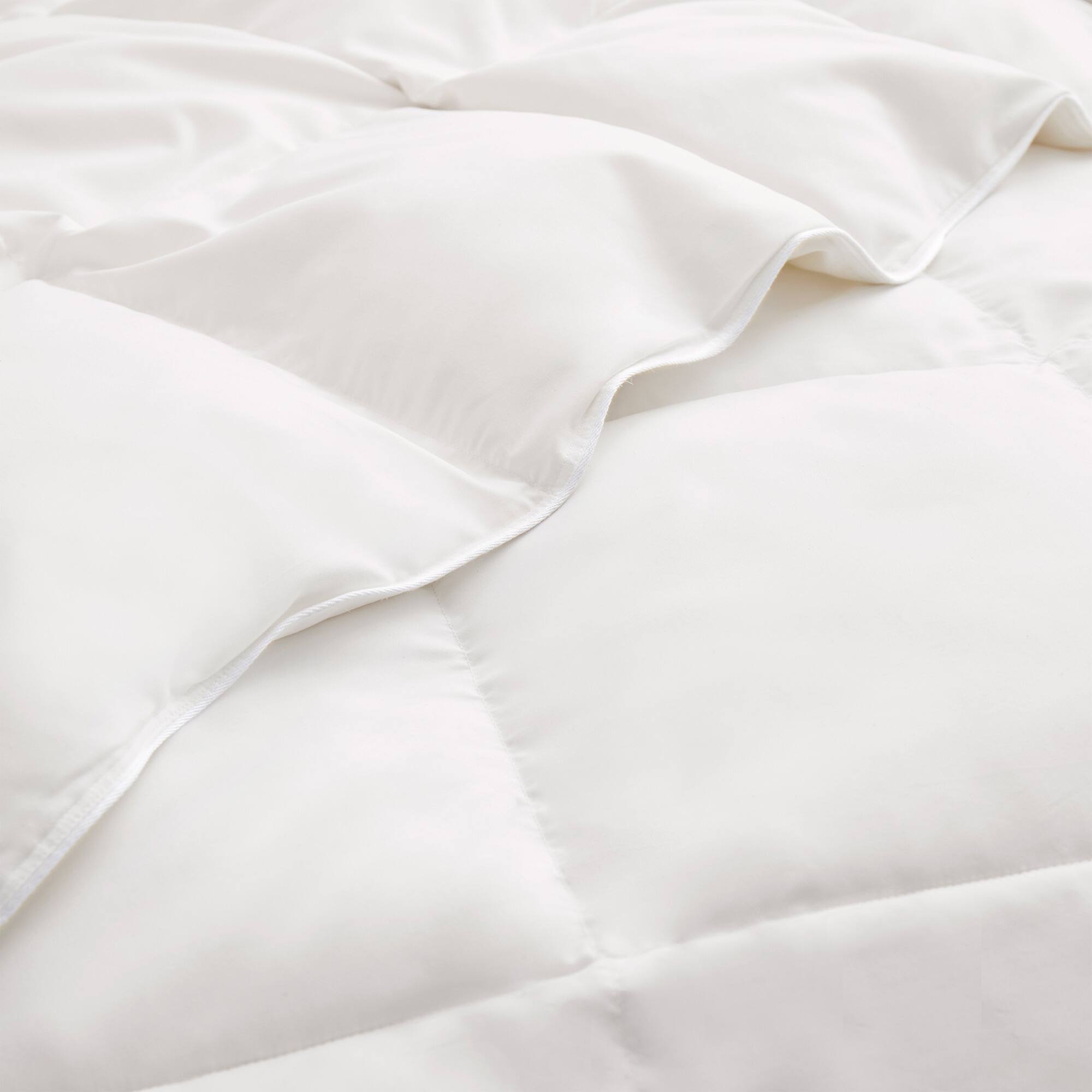 Back. Peace Nest - Peace Nest All-season White Goose Down Feather Fiber Comforter Duvet Insert, White, Full/Queen - White.