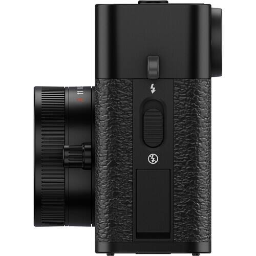 Alt View 4. Fujifilm - FUJIFILM X half Digital Camera (Black), SOFT CASE-SMALL - Black.