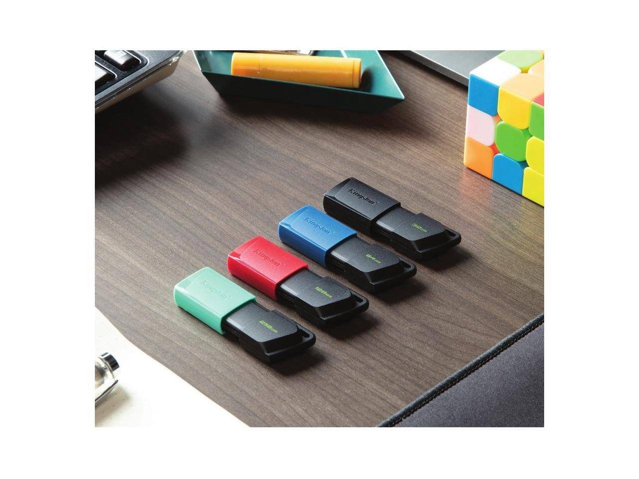 Kingston Kingsa 258cm  
Kingston a Kingson Bio 108 3