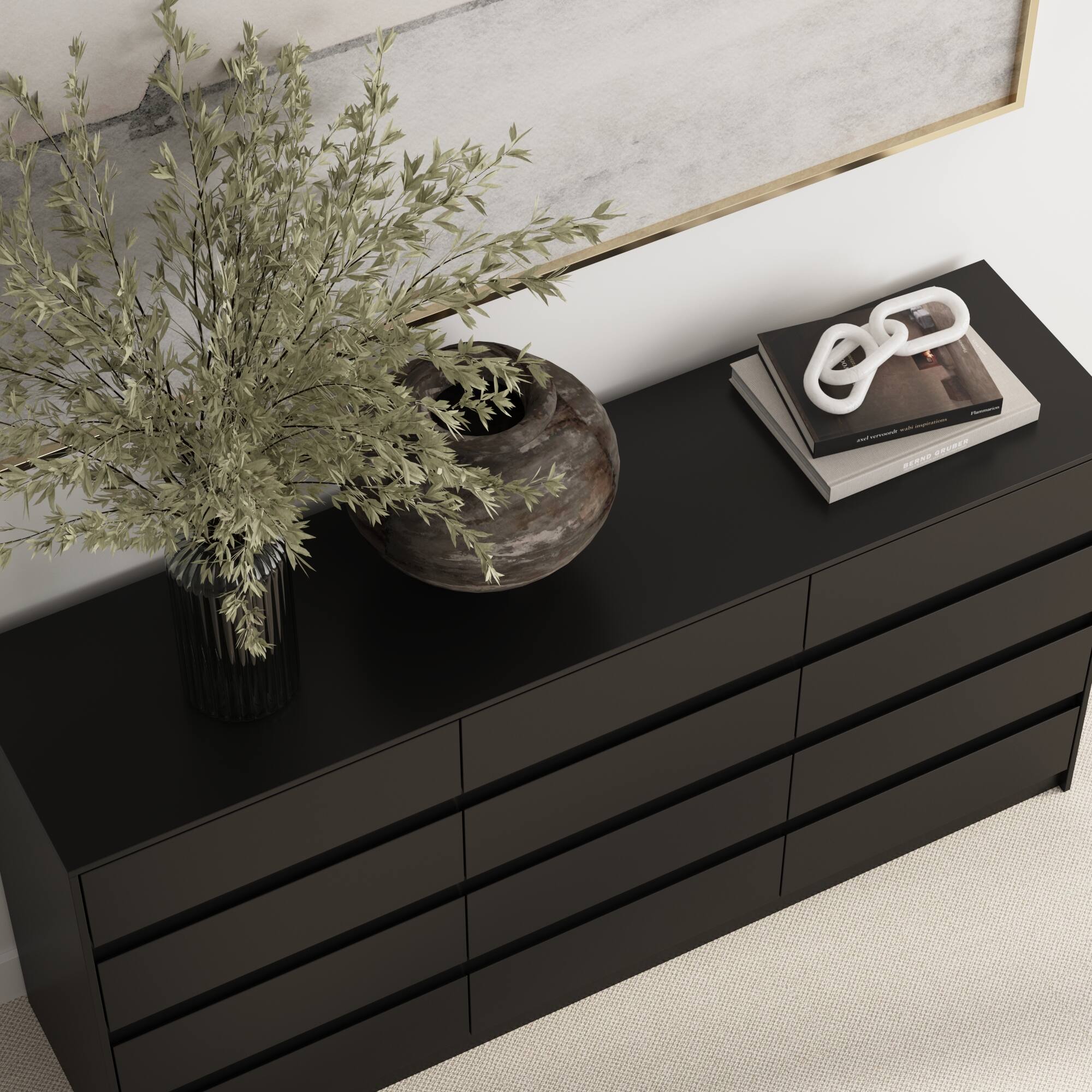 The text on the image is "PESY".