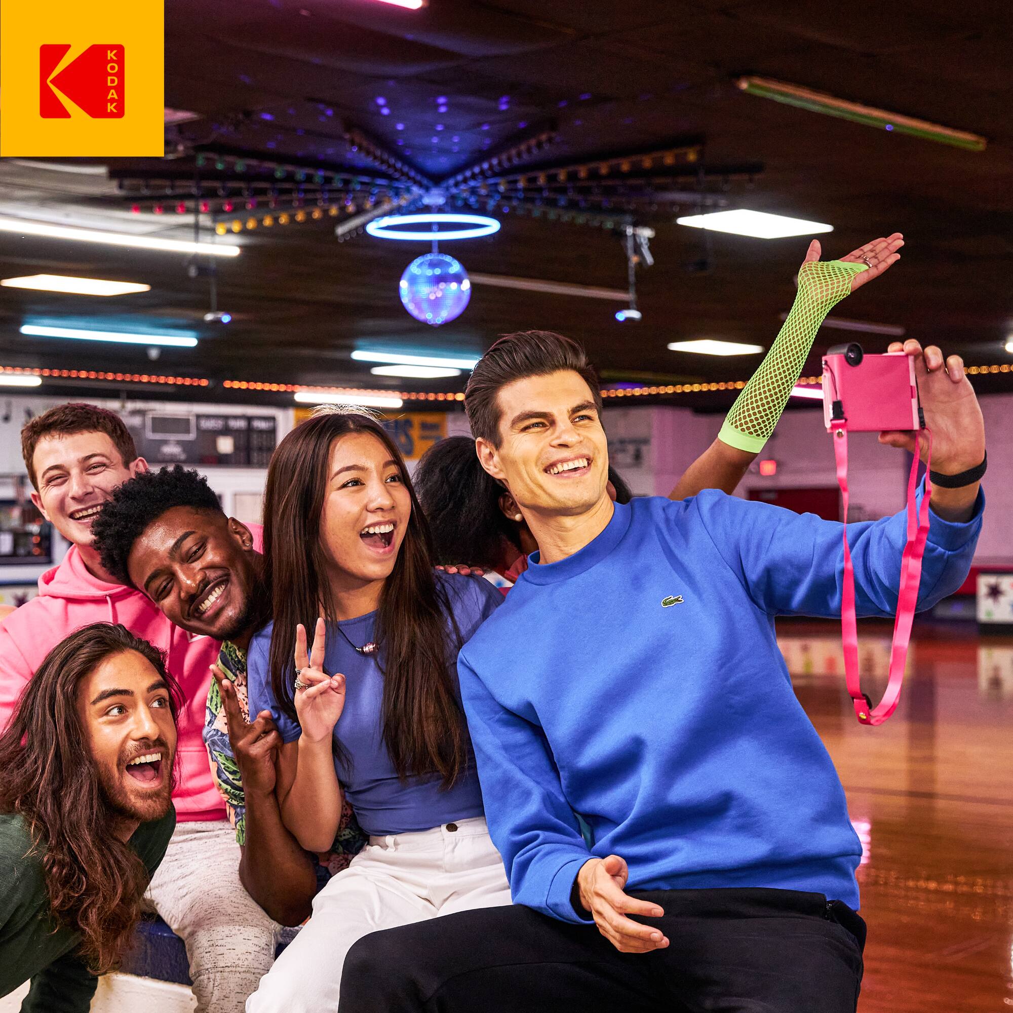 Alt View 5. Kodak - Smile+ Wireless 2x3 Digital Instant Print Camera with Effect Lenses & Zink Technology - Fuchsia.