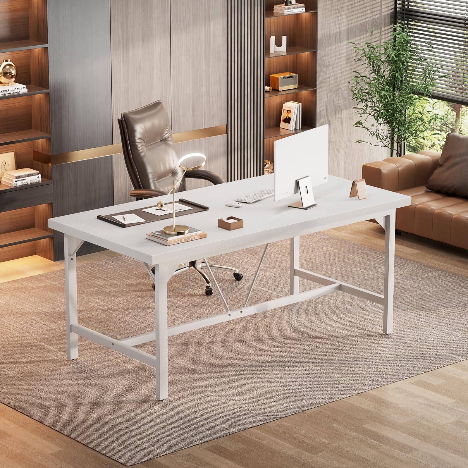 NUCLEAR AM - A Modern Office