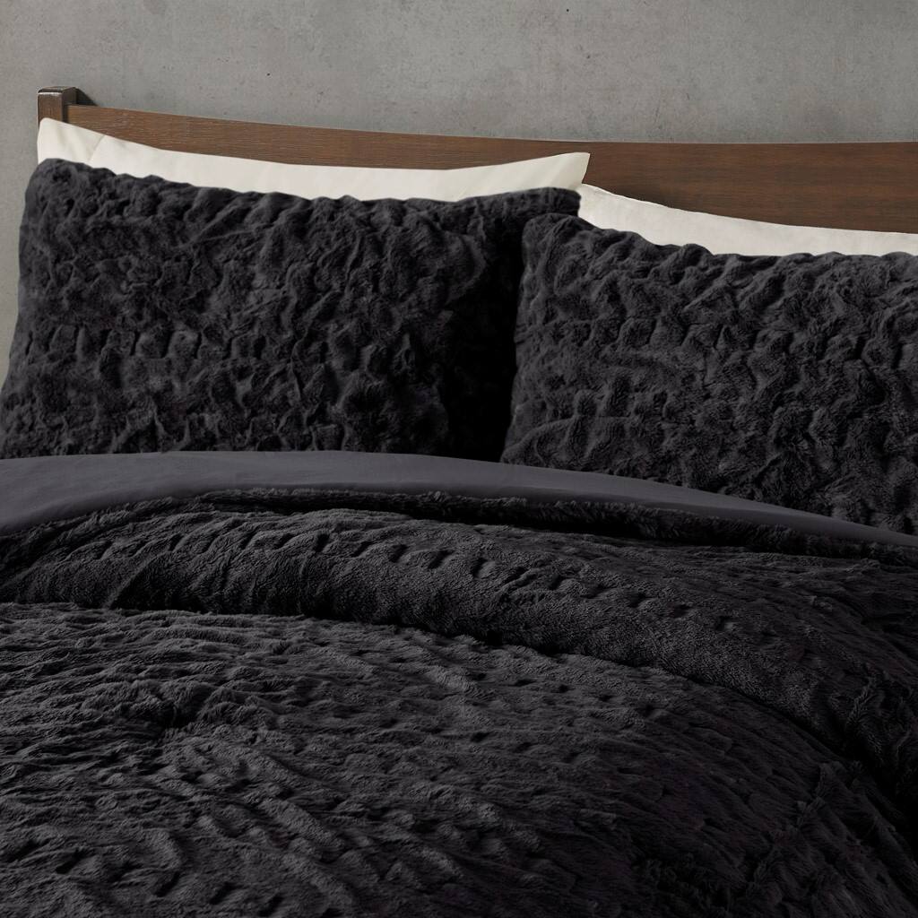 Alt View 3. Gracie Mills - Gracie Mills Hanna Faux Fur Down Alternative Comforter Set - Black.