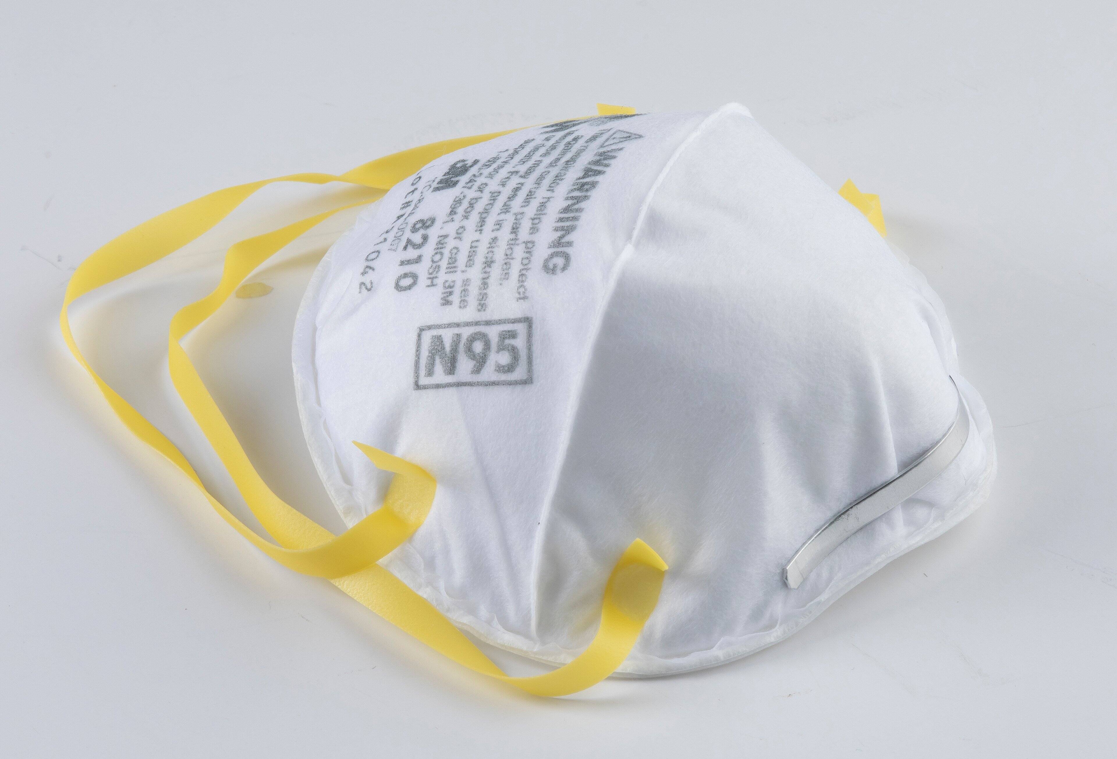 Alt View 14. 3M - Particulate Respirator N95 Masks - 20 pack - White.