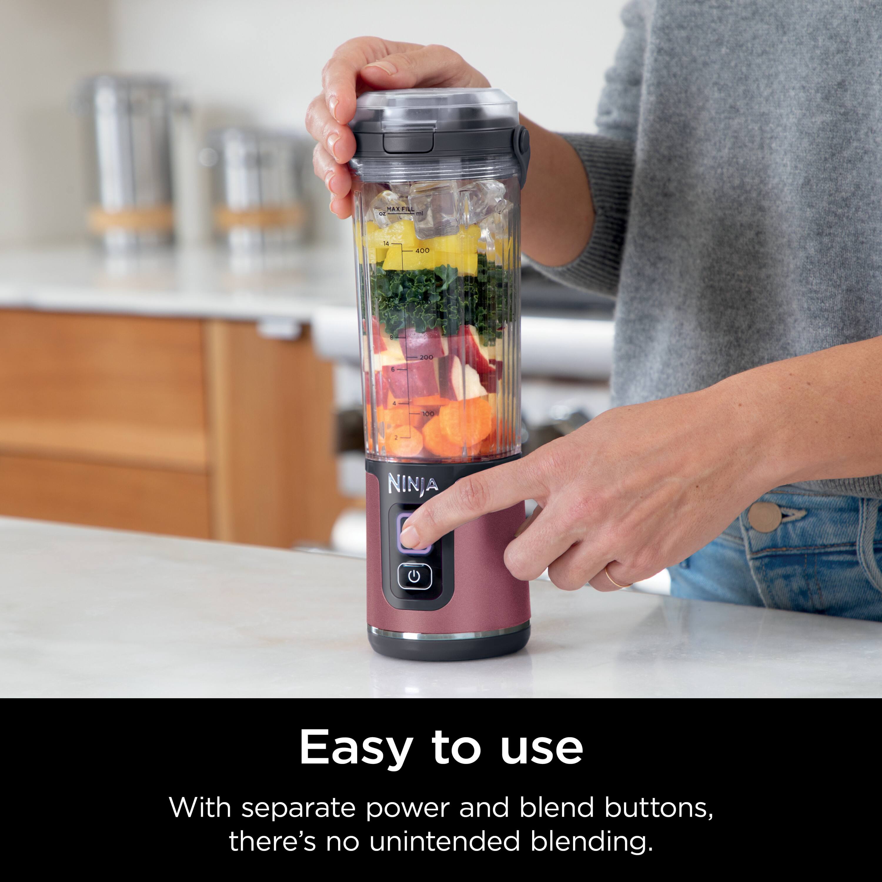 Easy to use

With separate power and blend buttons, there's no unintended blending.