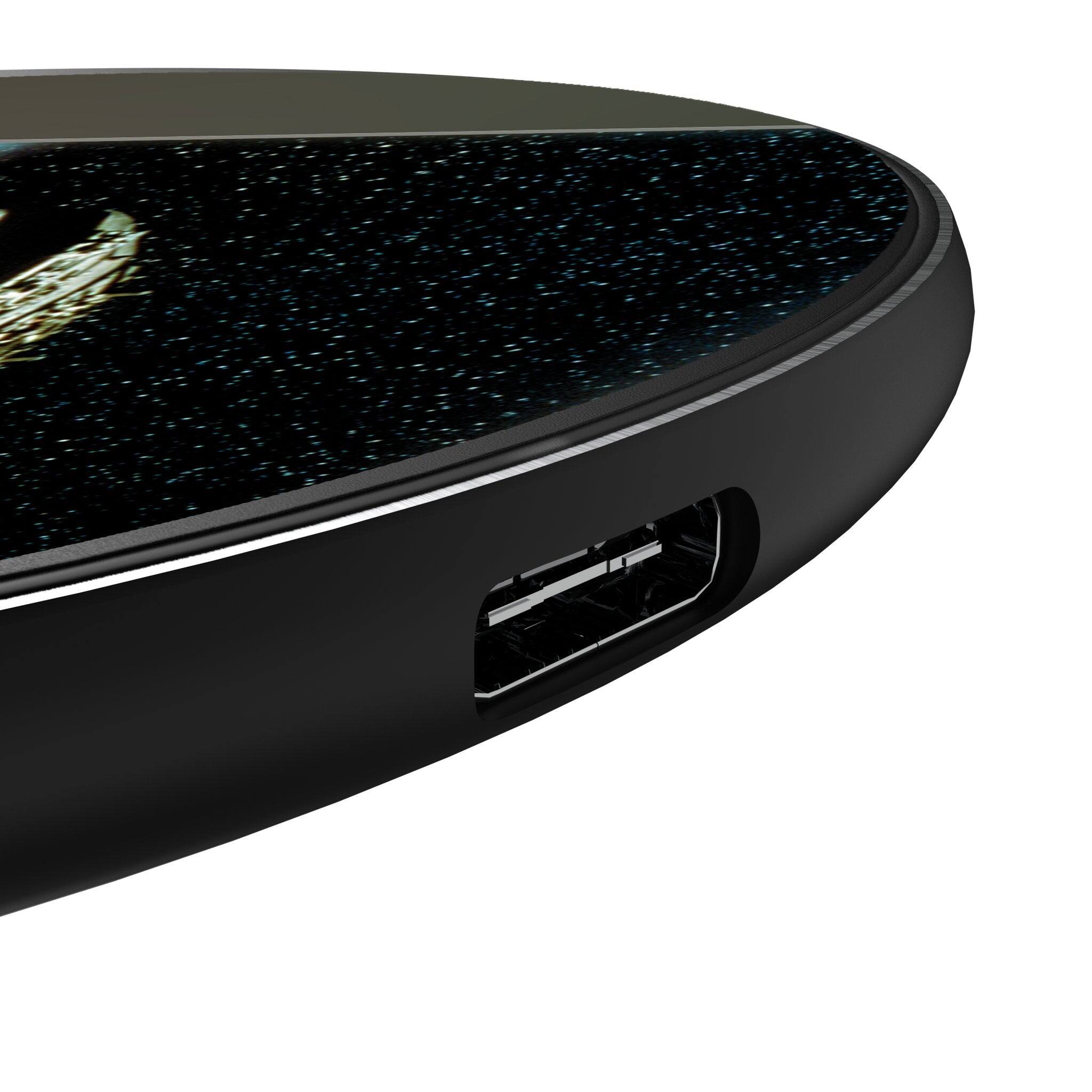 Left. Keyscaper - Star Wars: A New Hope Portrait 15-Watt Wireless Charger - Millennium Falcon.