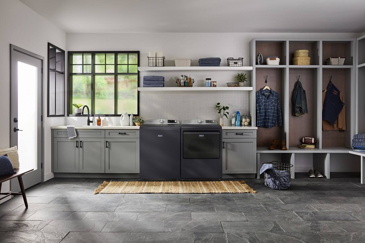 Alt View 15. Maytag - 7.4 Cu. Ft. Smart Gas Dryer with Extra Power and Advanced Moisture Sensing - Midnight Steel.